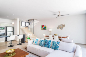 Entire House- 3BR with Private Roof Top Deck